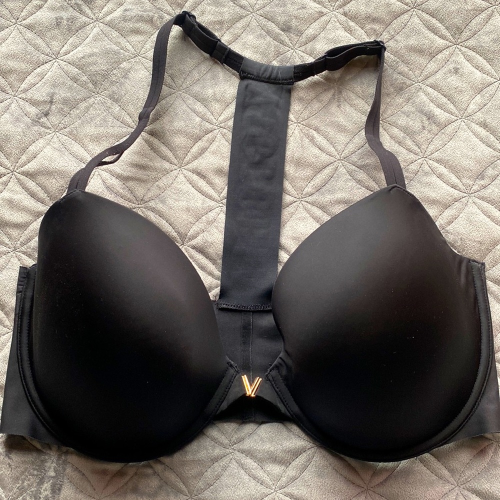 Body by Victoria, Victorias Secret, lightly lined full coverage Razorback bra